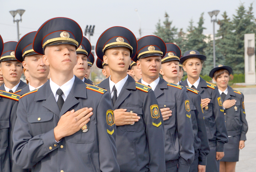 Полиция республике. Академия МВД РБ. Милиция Республики Беларусь. Форма Академии МВД. Форма курсанта МВД Беларуси.