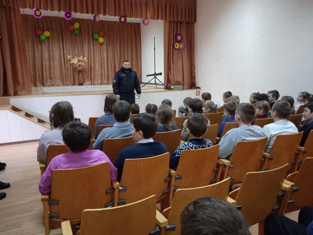 Начальник ОГАИ встретился с учащимися района в рамках акции «Будь в безопасности!»