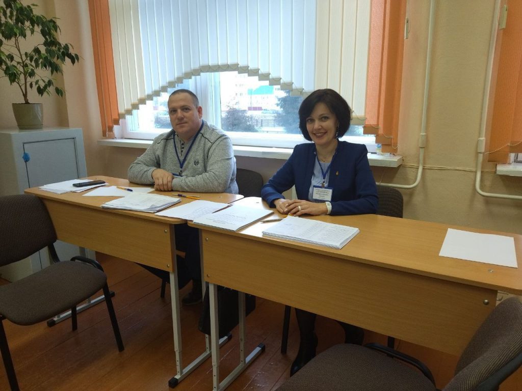 Жители Узденщины приходят на избирательные участки, чтобы выполнить гражданский долг