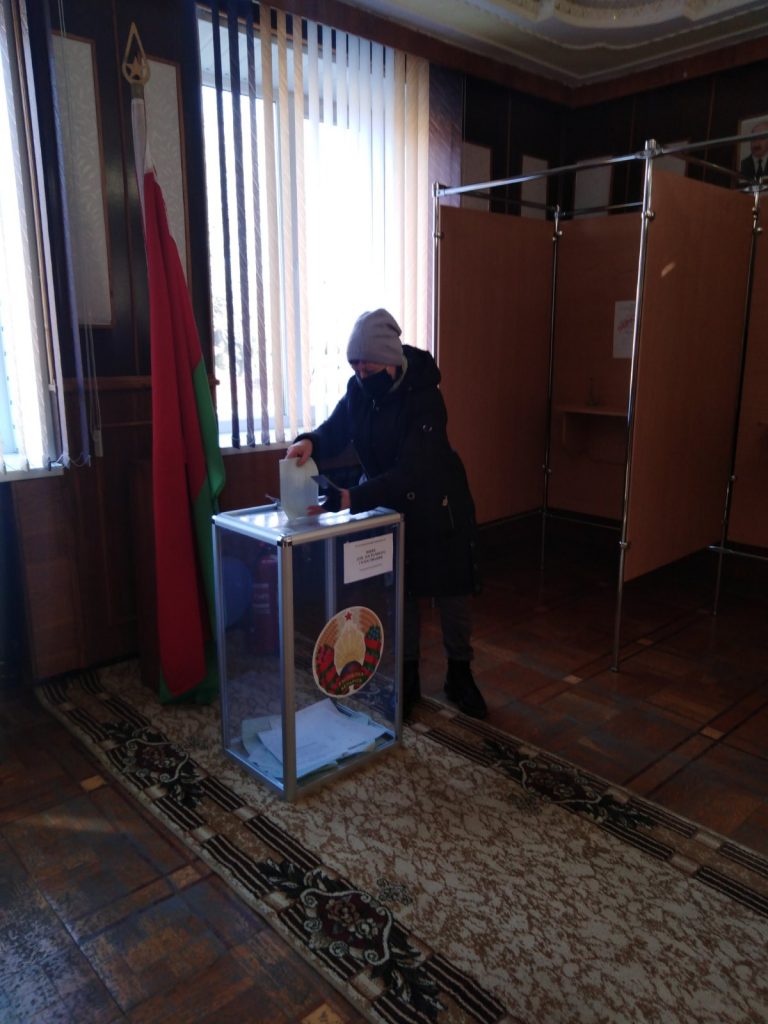 Ответственно к избирательной кампании отнеслись и жители агрогородка Дещенка