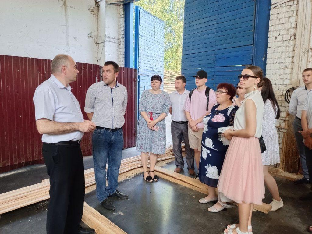 Бизнес-среда по-узденски. Вместе с депутатами райсовета посетили промышленные предприятия района