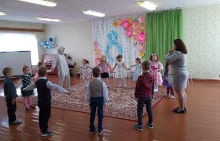 В Хотлянском детском саду отметили долгожданный, весенний, нежный и самый красивый праздник – 8 Марта