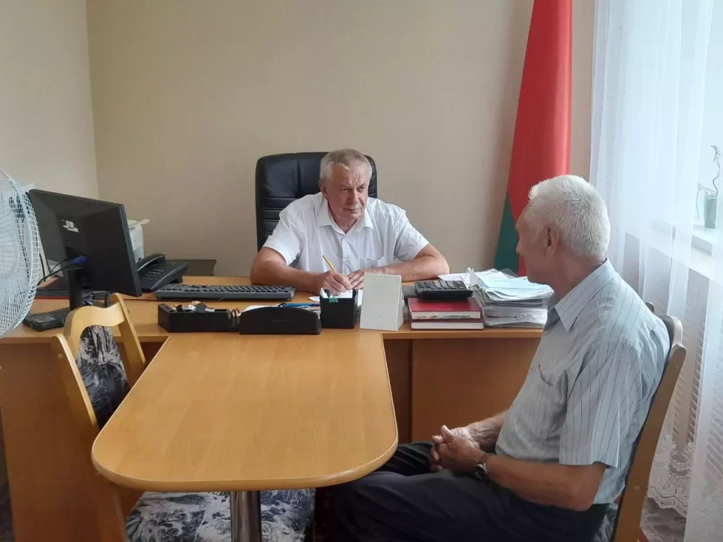 Депутаты райсовета провели приём в агрогородке Могильно