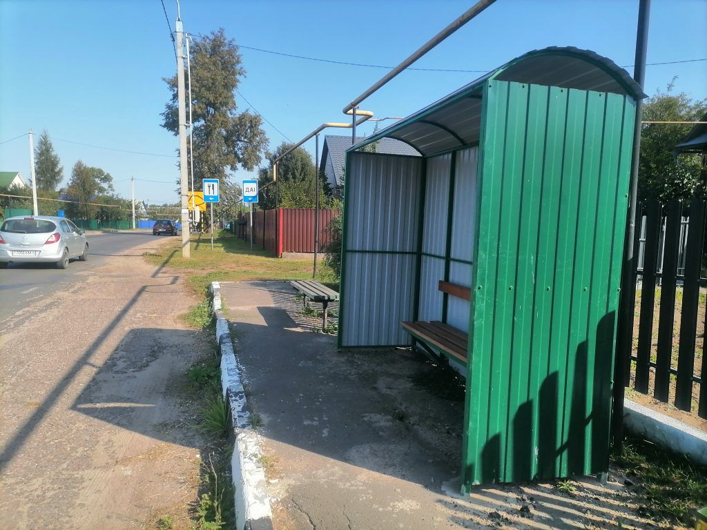 В Узде на улице Колхозной  появилась новая остановка и пешеходный переход
