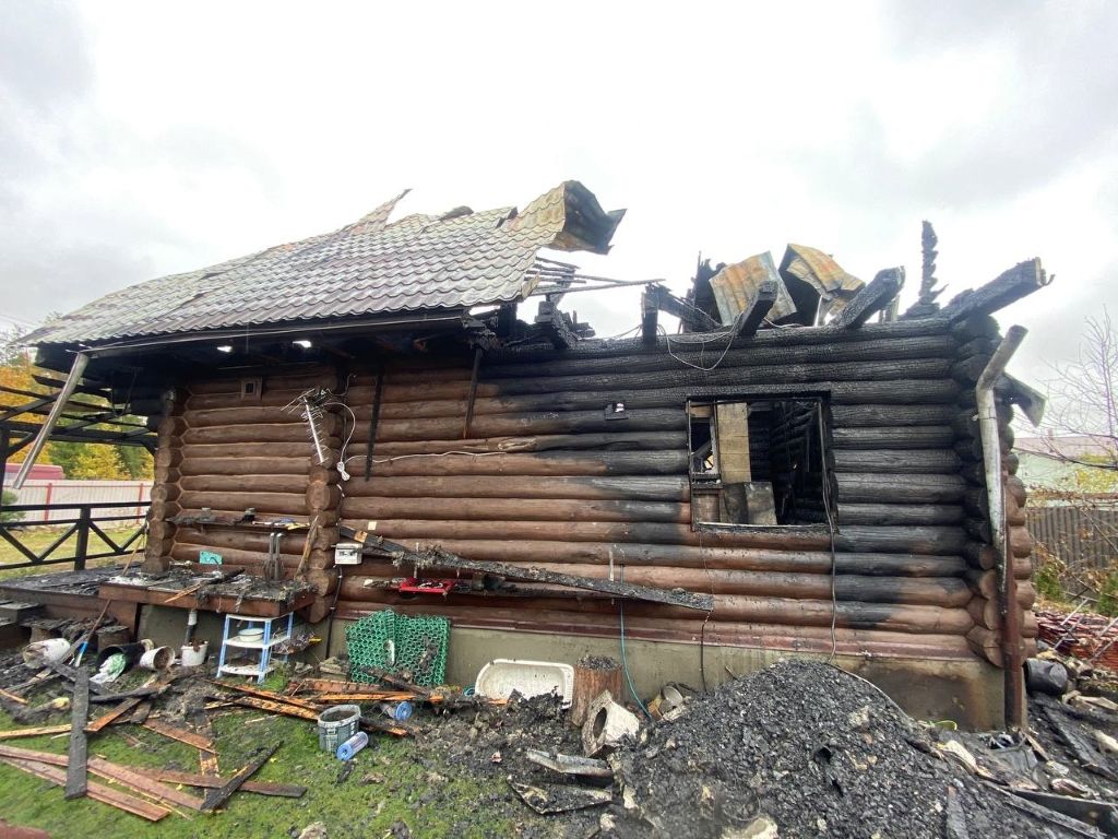 В деревне Великая Усса сгорел двухэтажный дом - Чырвоная Зорка