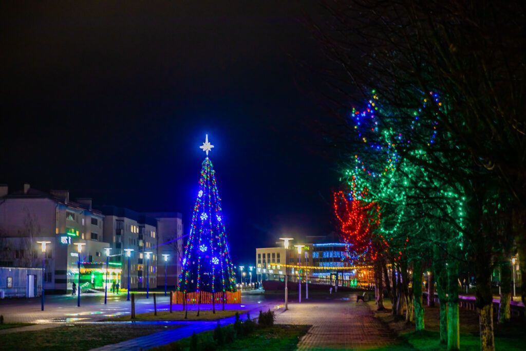 Город к празднику готов