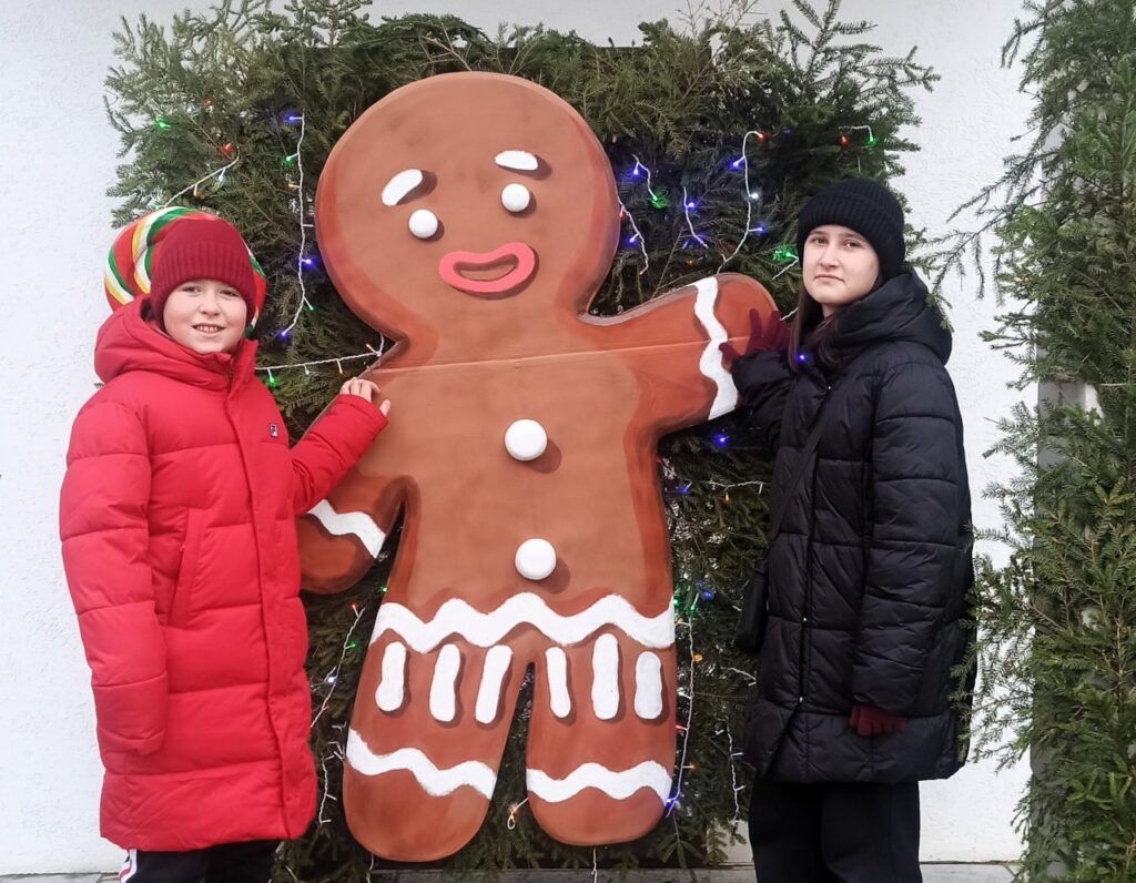 Новогодняя фотозона появилась в Узде на улице Школьной