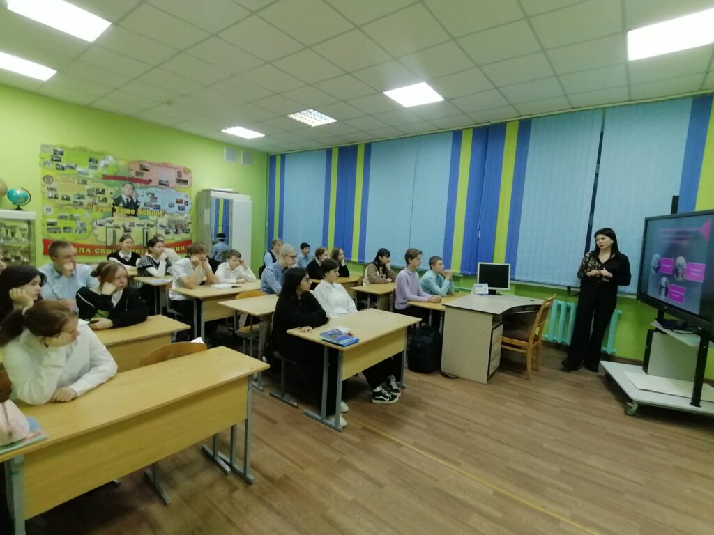 Узденский колледж провел профориентационную встречу со старшеклассниками