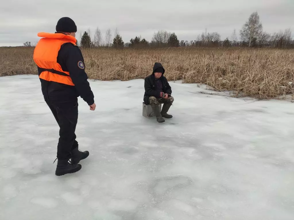 Заготовка льда в якутии. Лед 3 семья. Снежная королева 3 огонь и лед 2016. Снежная королева 3 огонь и лед. Фотосессия на льду.