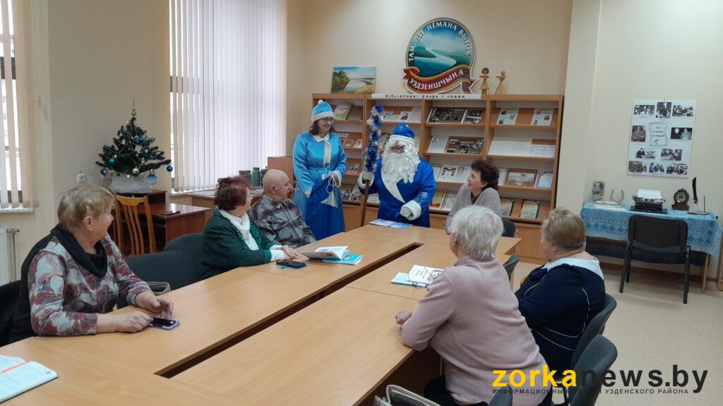 Литературные дожинки. Что для своих читателей в Новом году подготовили узденские писатели