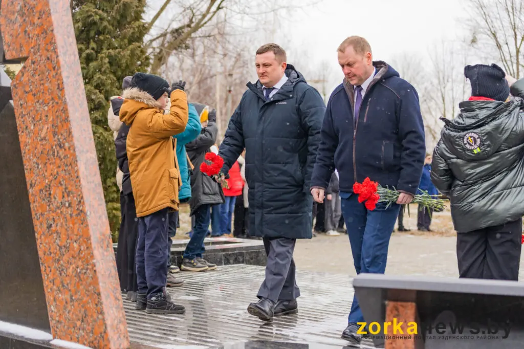 Колос. Пинчук