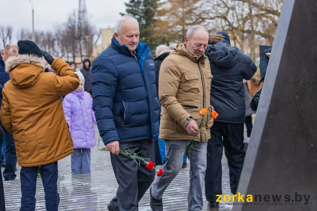 возложение цветов