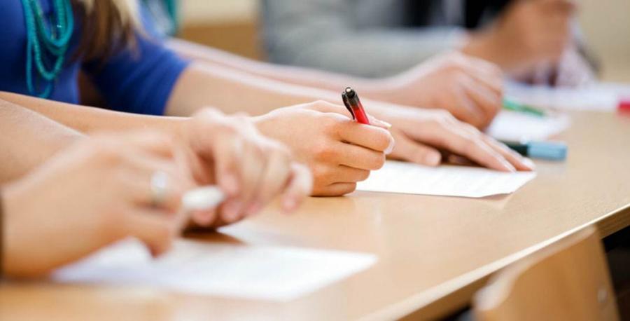 Первый централизованный экзамен сдали выпускники Узденского района