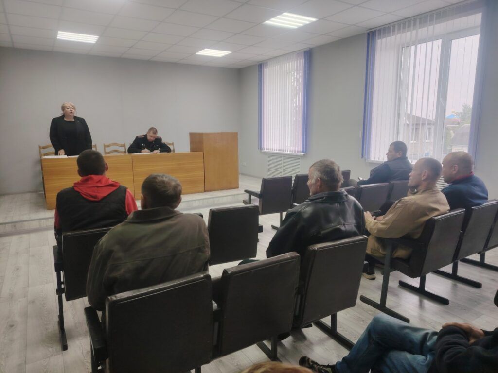 Вопросы безопасности с начальником милиции обсудили в Узденском сельсовете