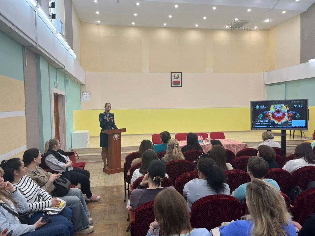 Летние каникулы. Советы специалистов, как избежать опасностей и сохранить здоровье детей
