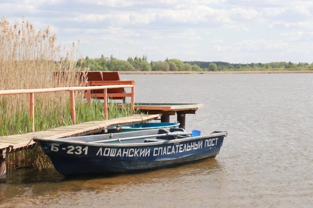 пляж в Лоше