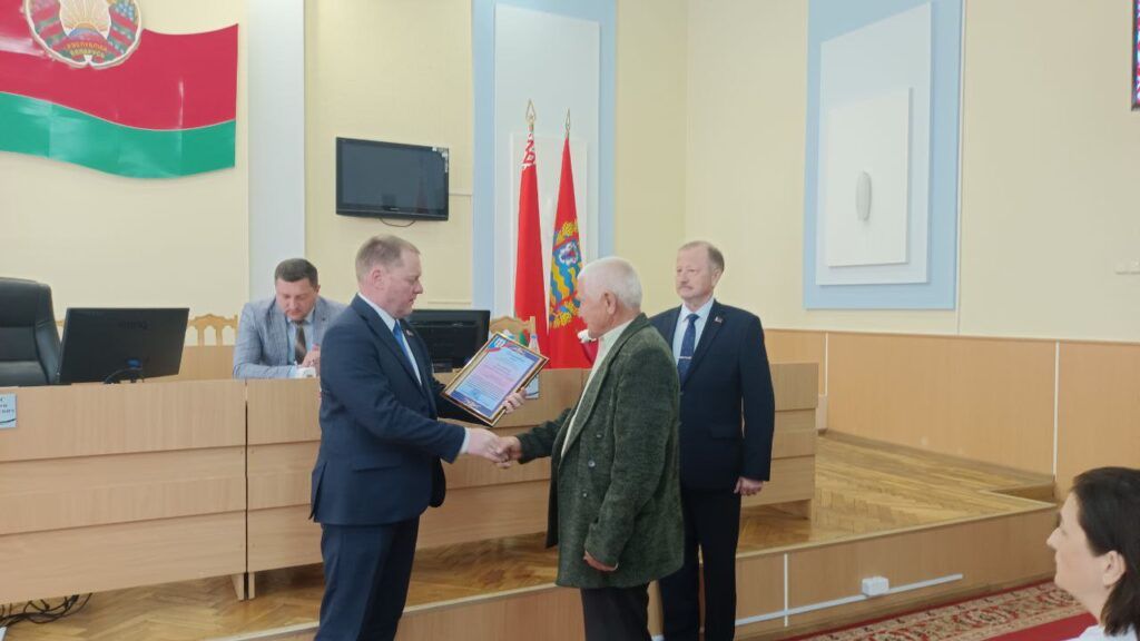 награждение в райисполкоме