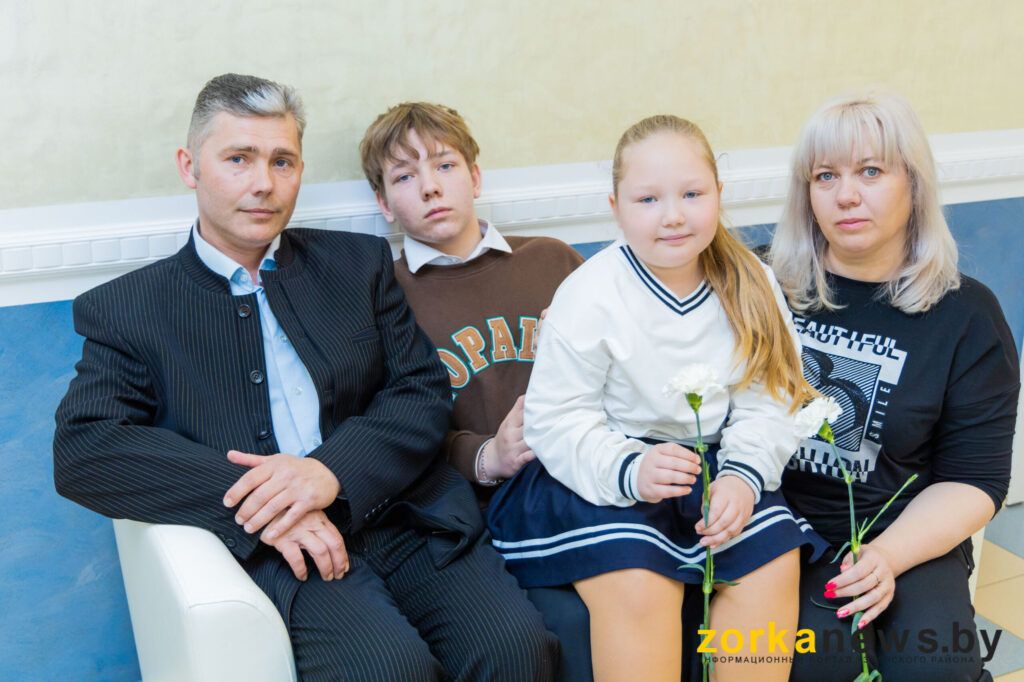 Из Украины в Беларусь. Как семья из Мариуполя нашла жилье и работу в Узденском районе