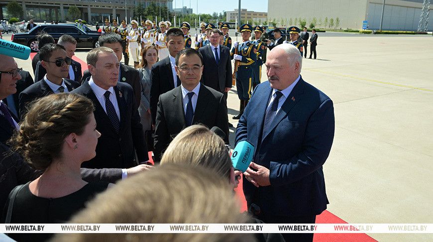Лукашенко: визит в Китай был успешным