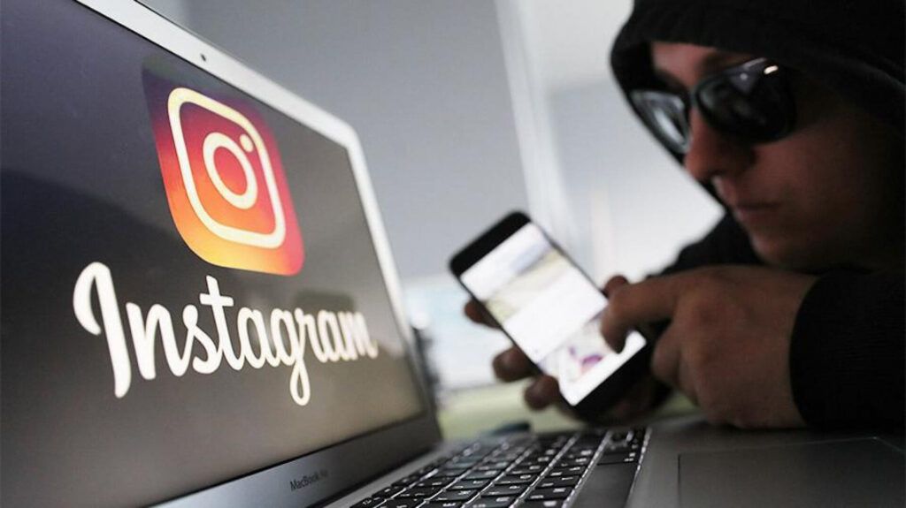 На 520 рублей дачников из Жачково обманули мошенники в Instagram