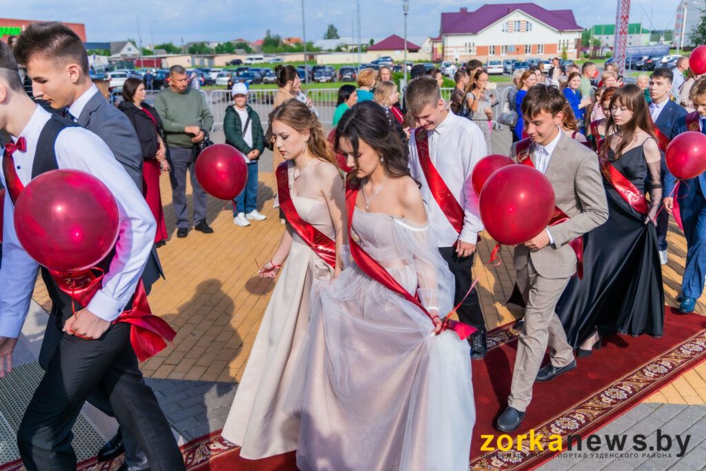 выпускницы
