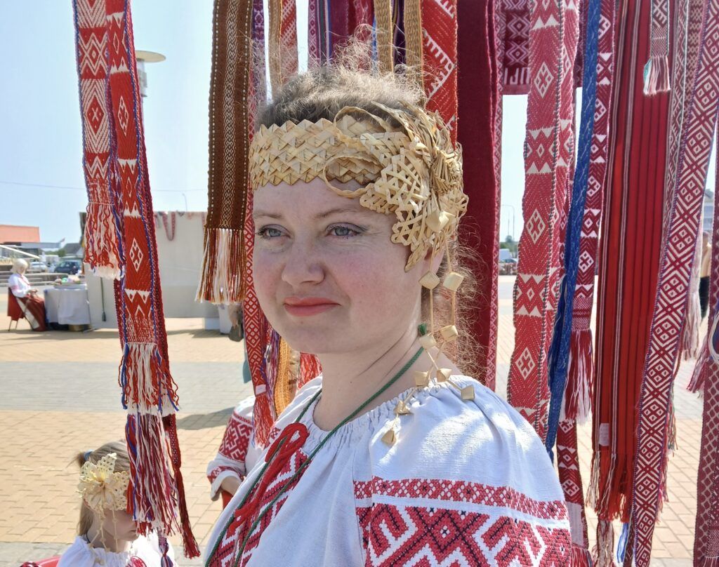 Волкова