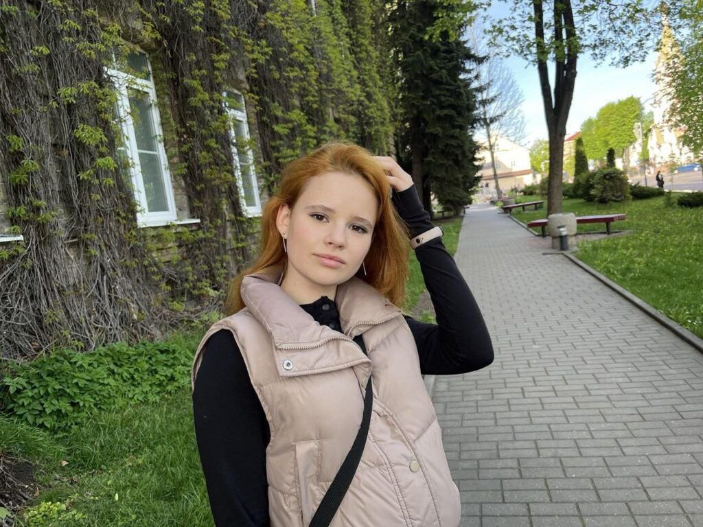 Единственная в районе выпускница из Узды сдала ЦЭ по истории Беларуси на 100 баллов