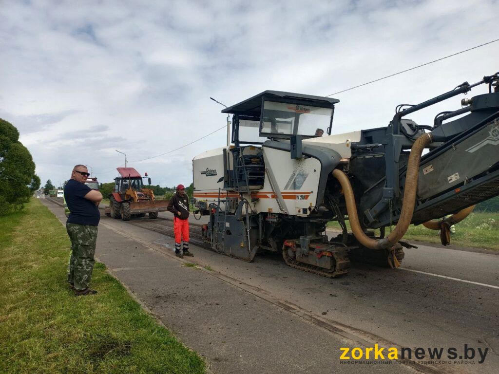 асфальтоукладочная машина
