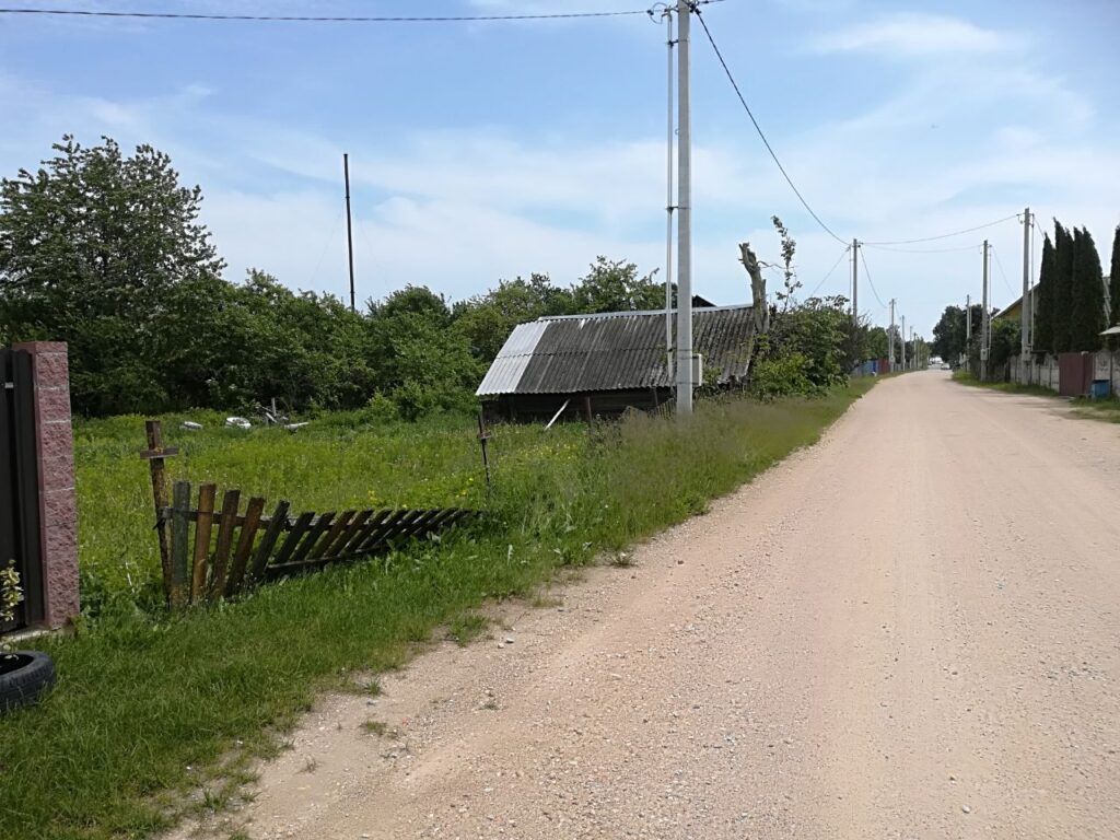 перекошеный забор