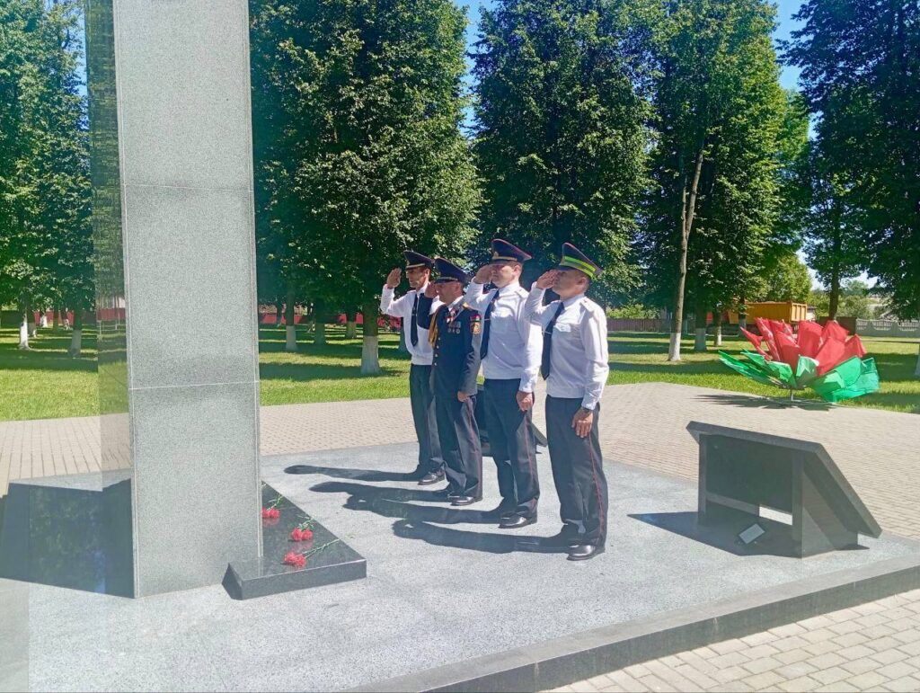 возложение цветов