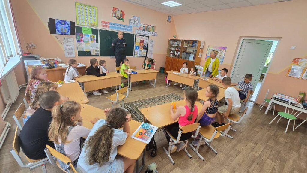 спасатели в лагере