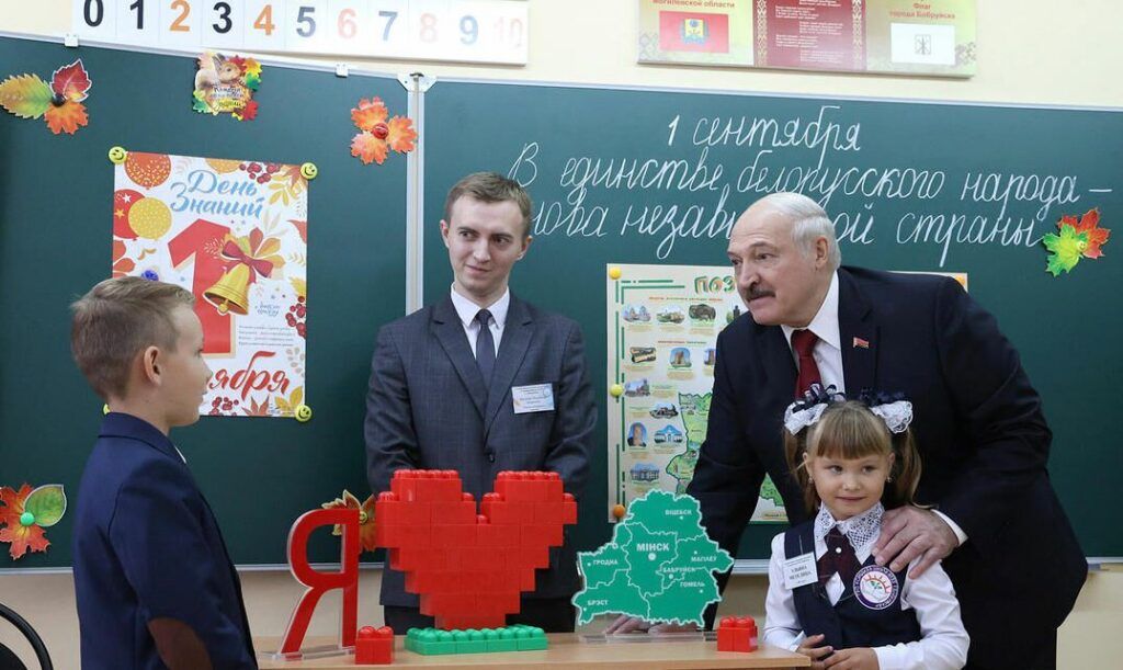 Линия Первого. Что связывает Президента, молодого педагога и особенного ученика?