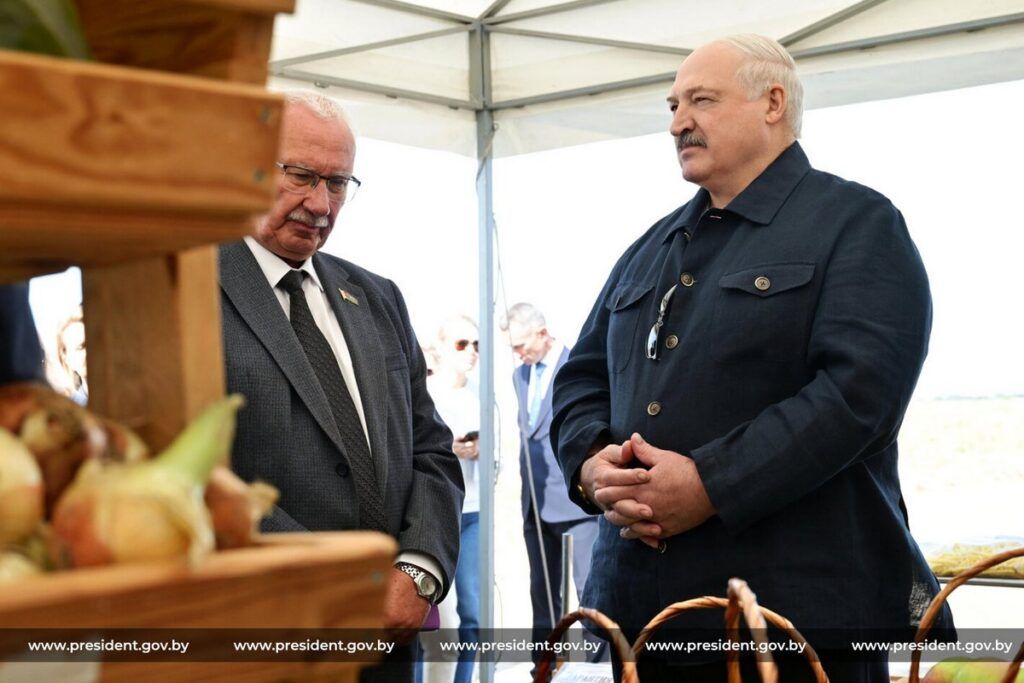 Лукашенко: «Я готов попробовать «Мак.бай», но есть одно «но»