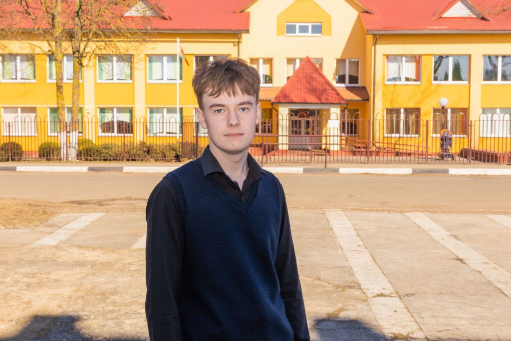 Выпускник из Дещенки стал студентом Барановичского университета