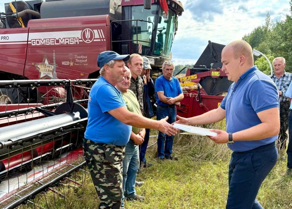 В «Наднемане» на одного комбайнера-тысячника стало больше