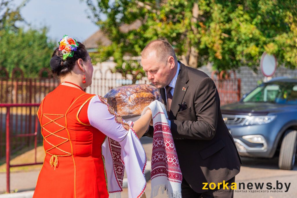 В Дещенке проходит районный фестиваль сельских тружеников