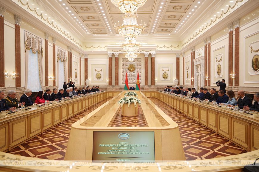 Президент