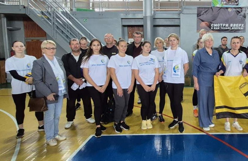 Спортивный дух объединил любителей волейбола в Несвиже