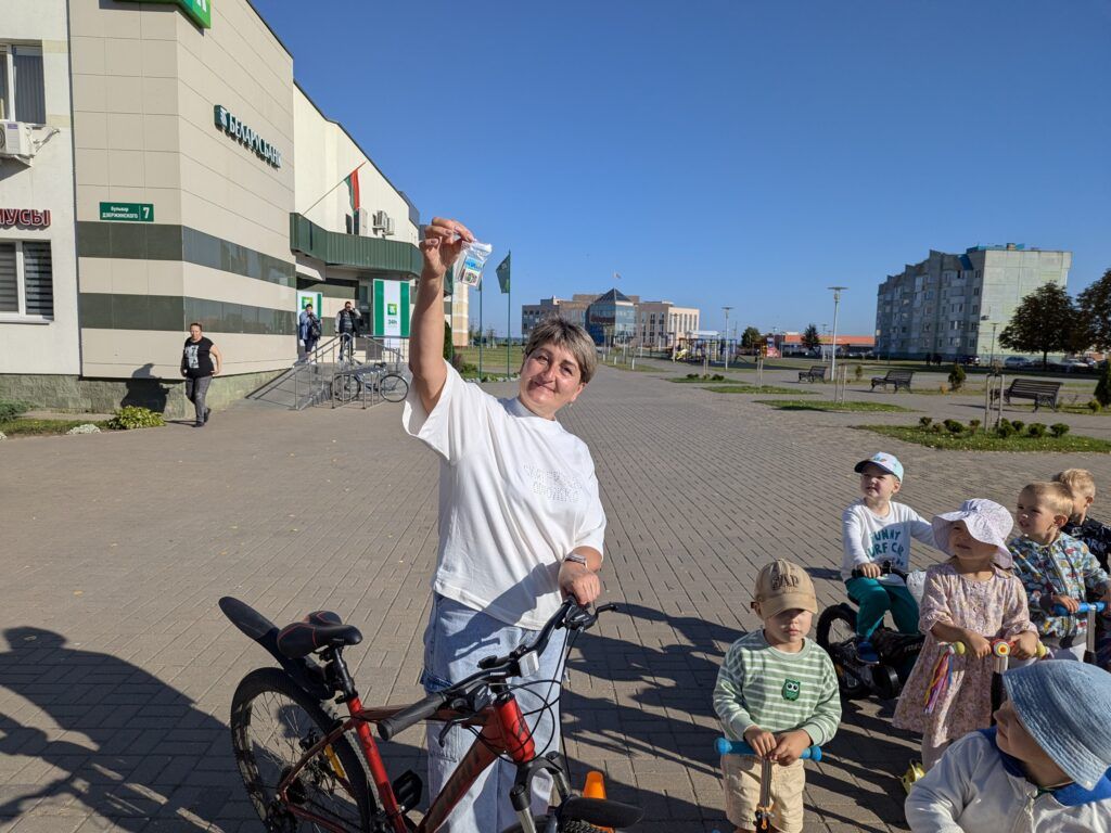 велосипедистка