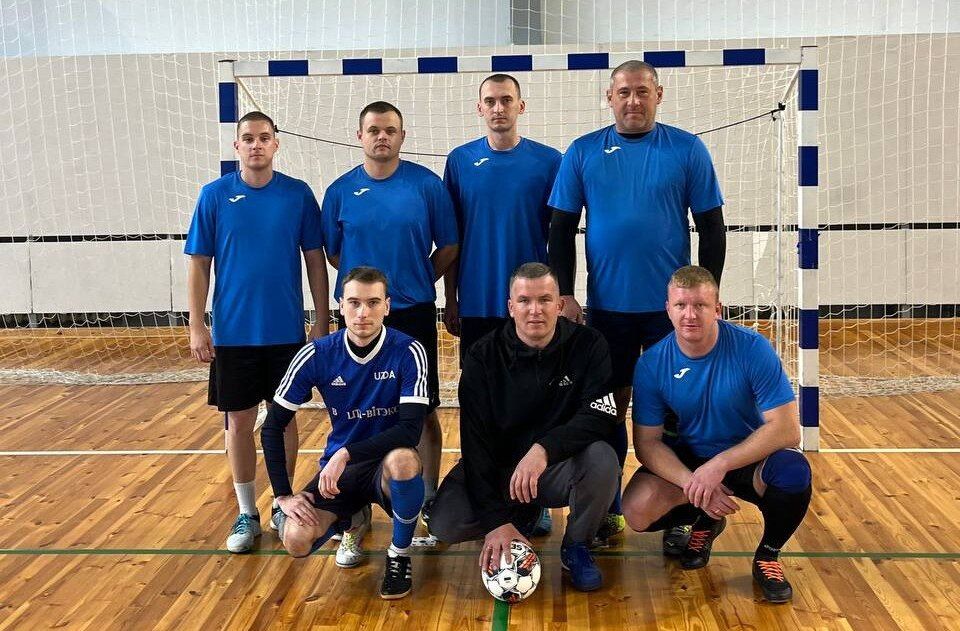 футболисты