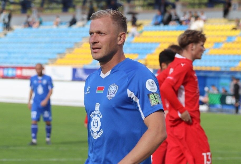 футболист
