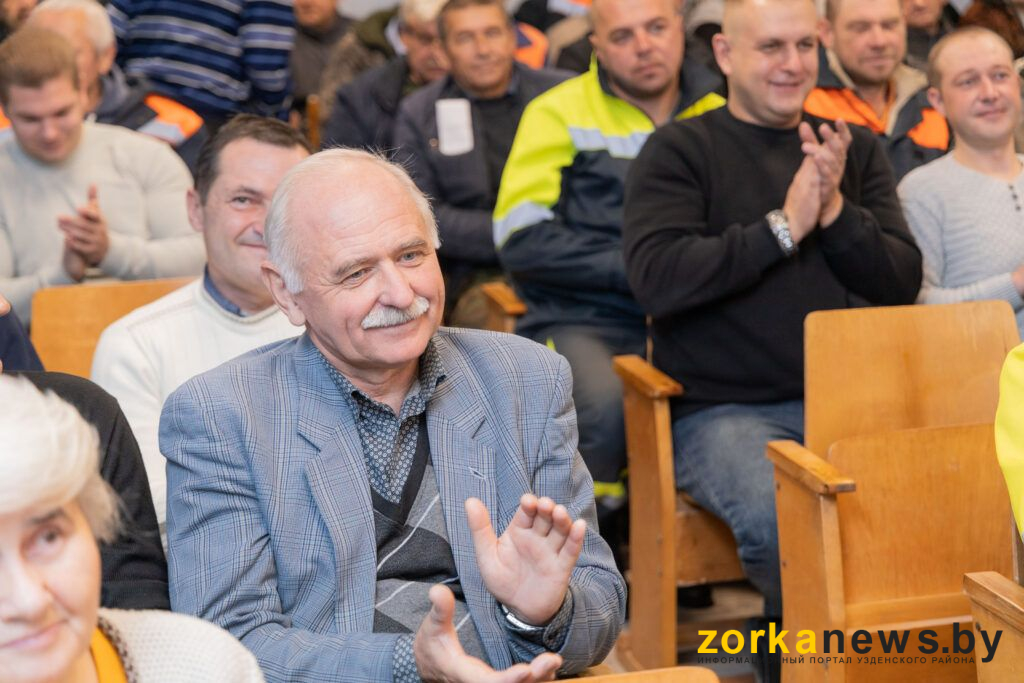 апплодисменты