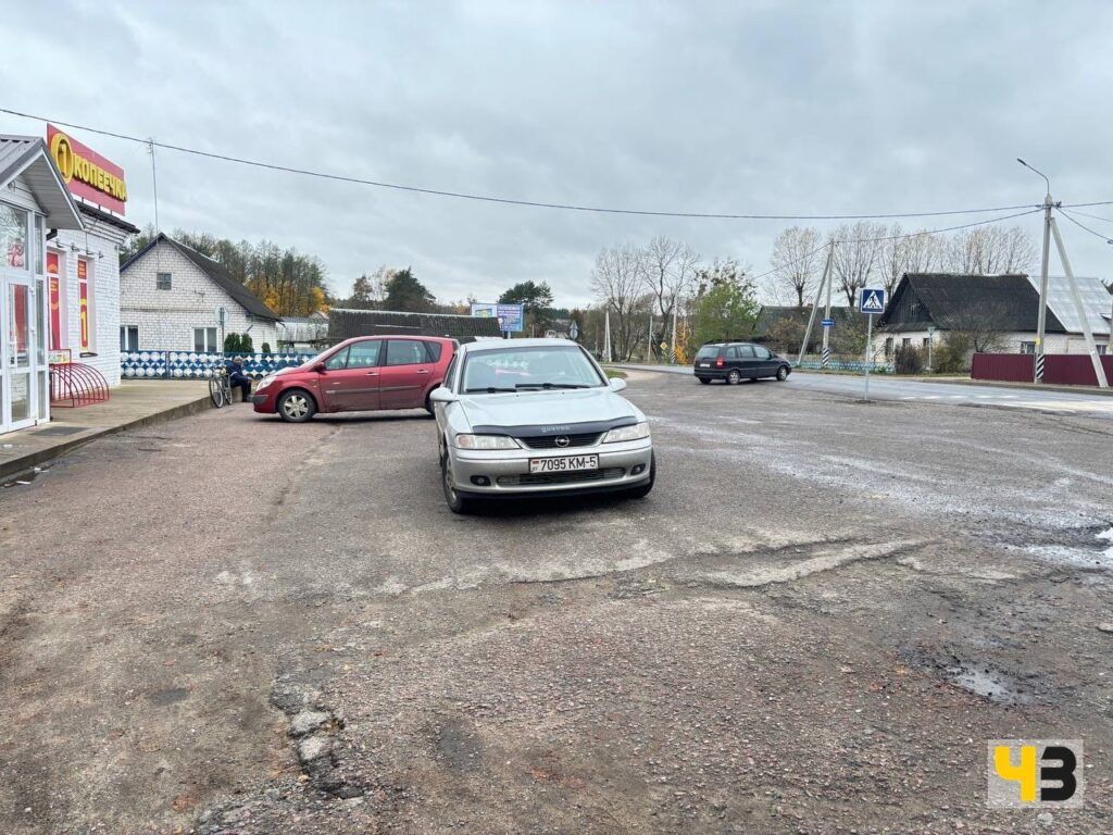 авто на стоянке