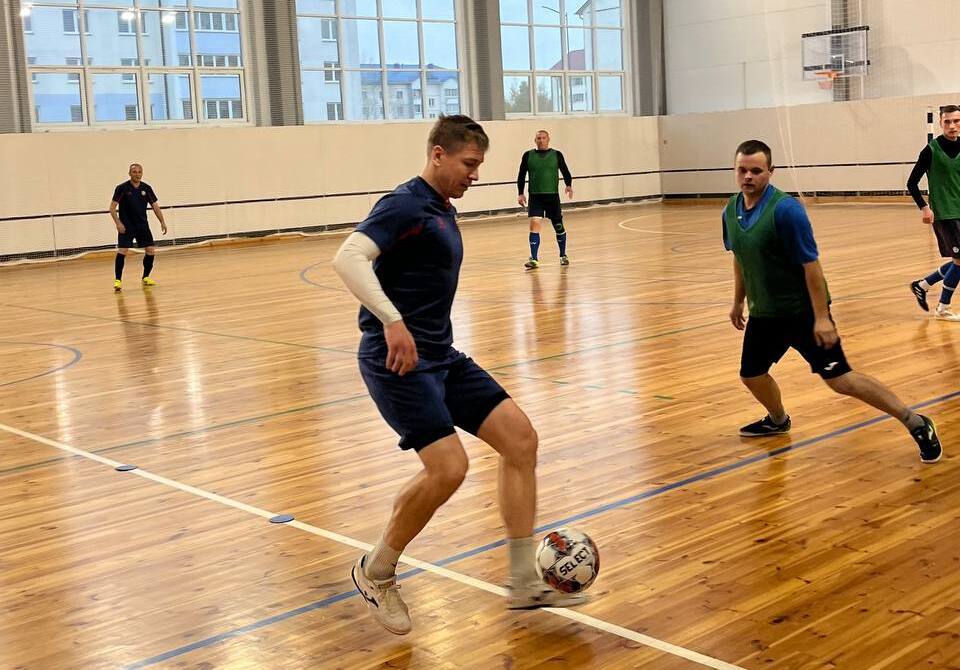 Мини-футбол в Узде: началась борьба за Кубок района