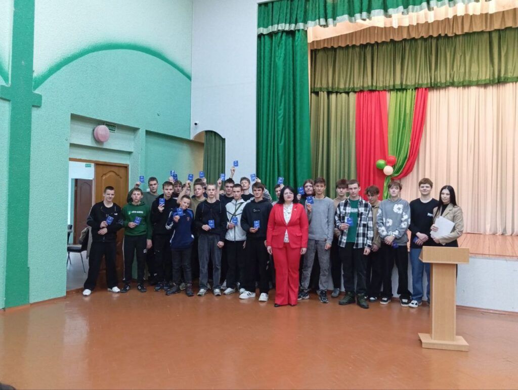 учащиеся колледжа