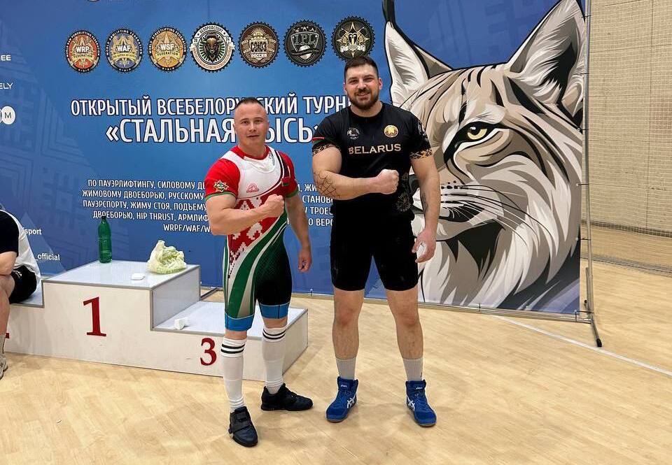 Стальной бицепс. Житель Узды взял вес в 90 кг и стал мастером спорта