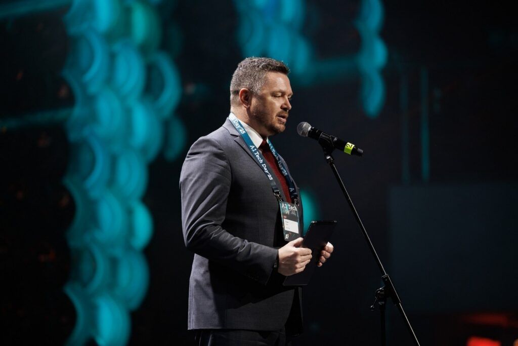 Юрий Левданский