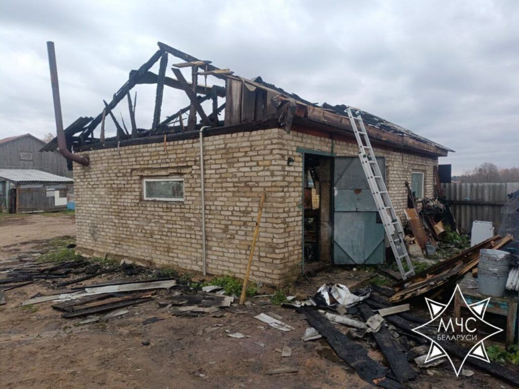 сгоревший гараж