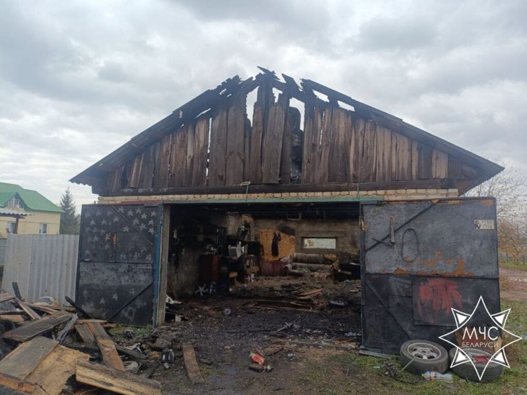 Гараж сгорел в Узденском районе