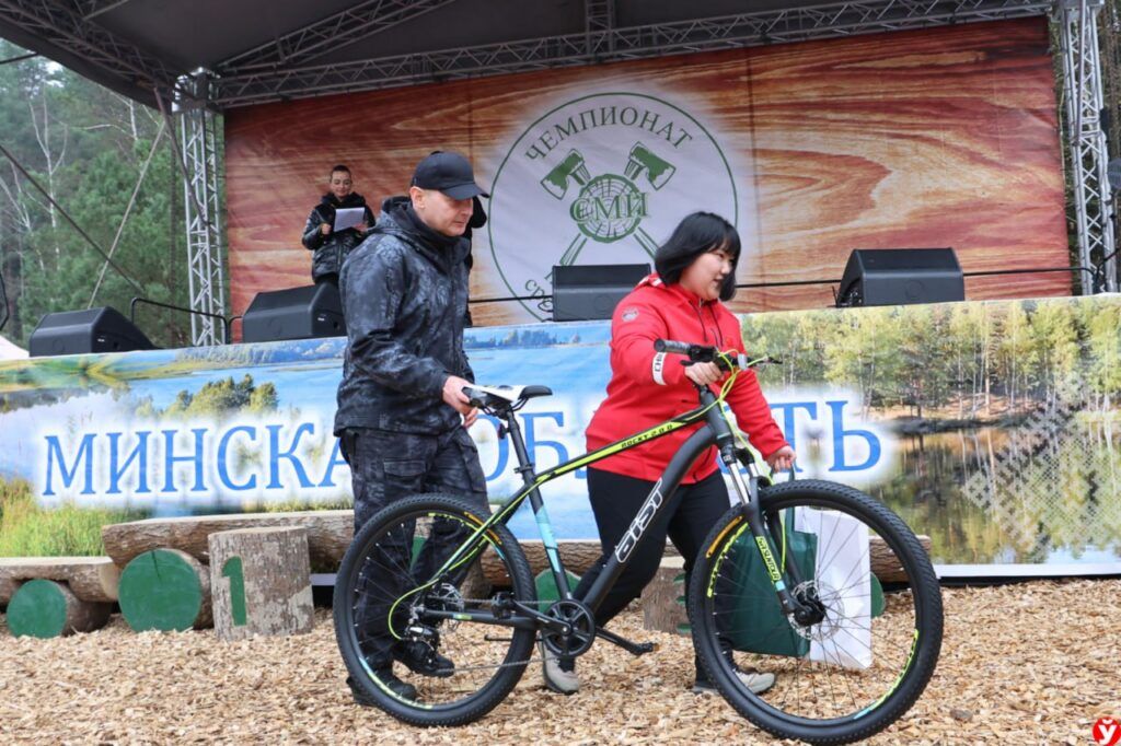 в подарок велосипед